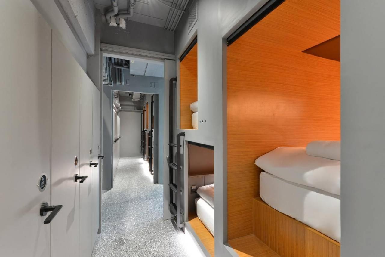 Hostel Tiang Capsule *