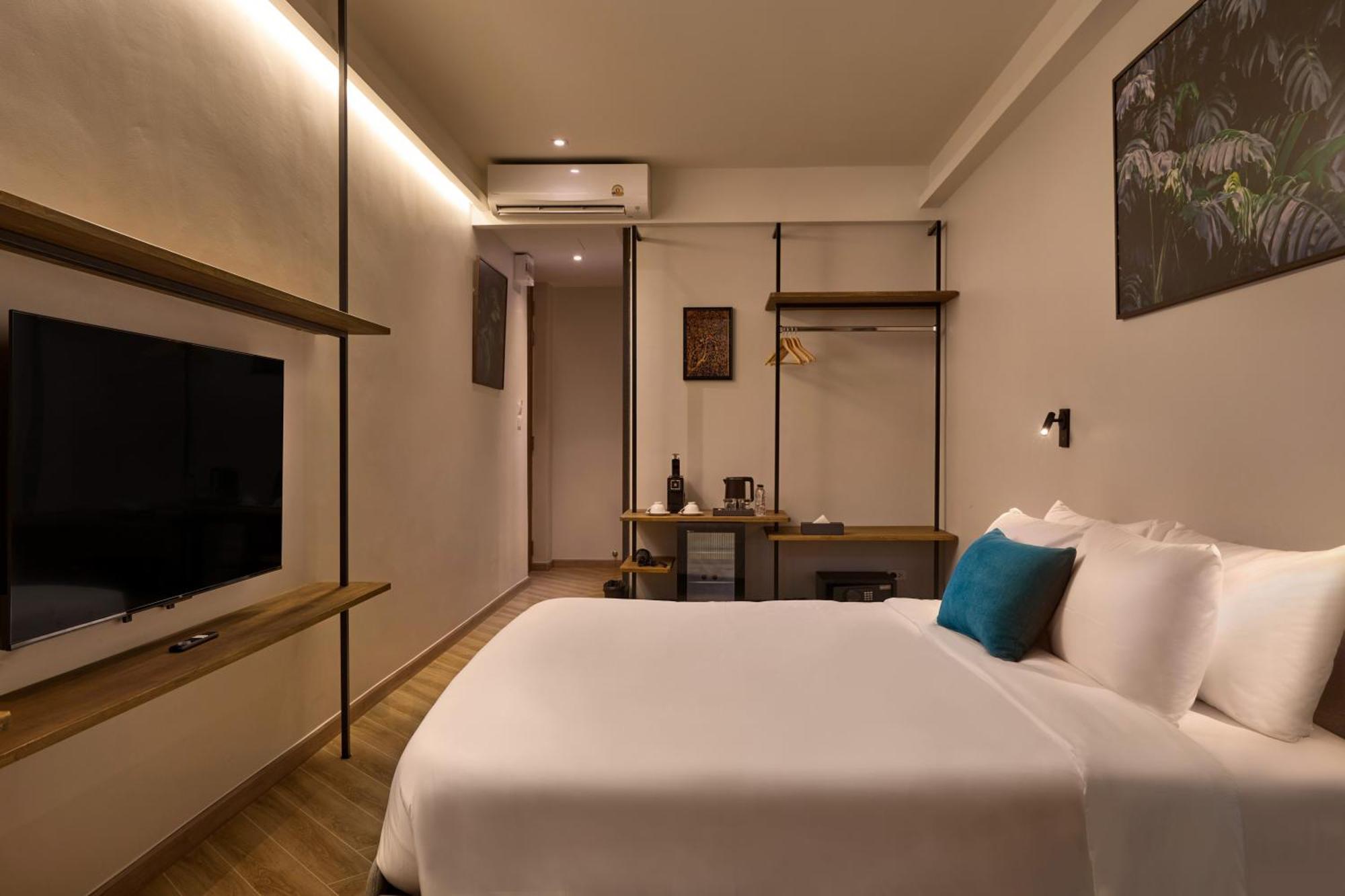 Hotel Red Door Samsen Hotel, 3*