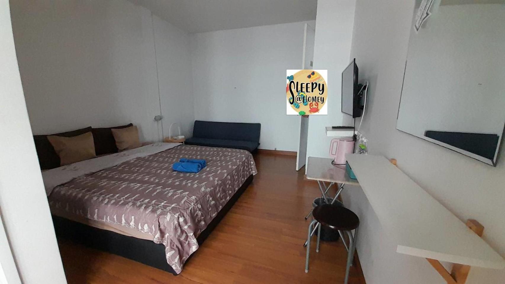 Homey-donmueang Hostel *