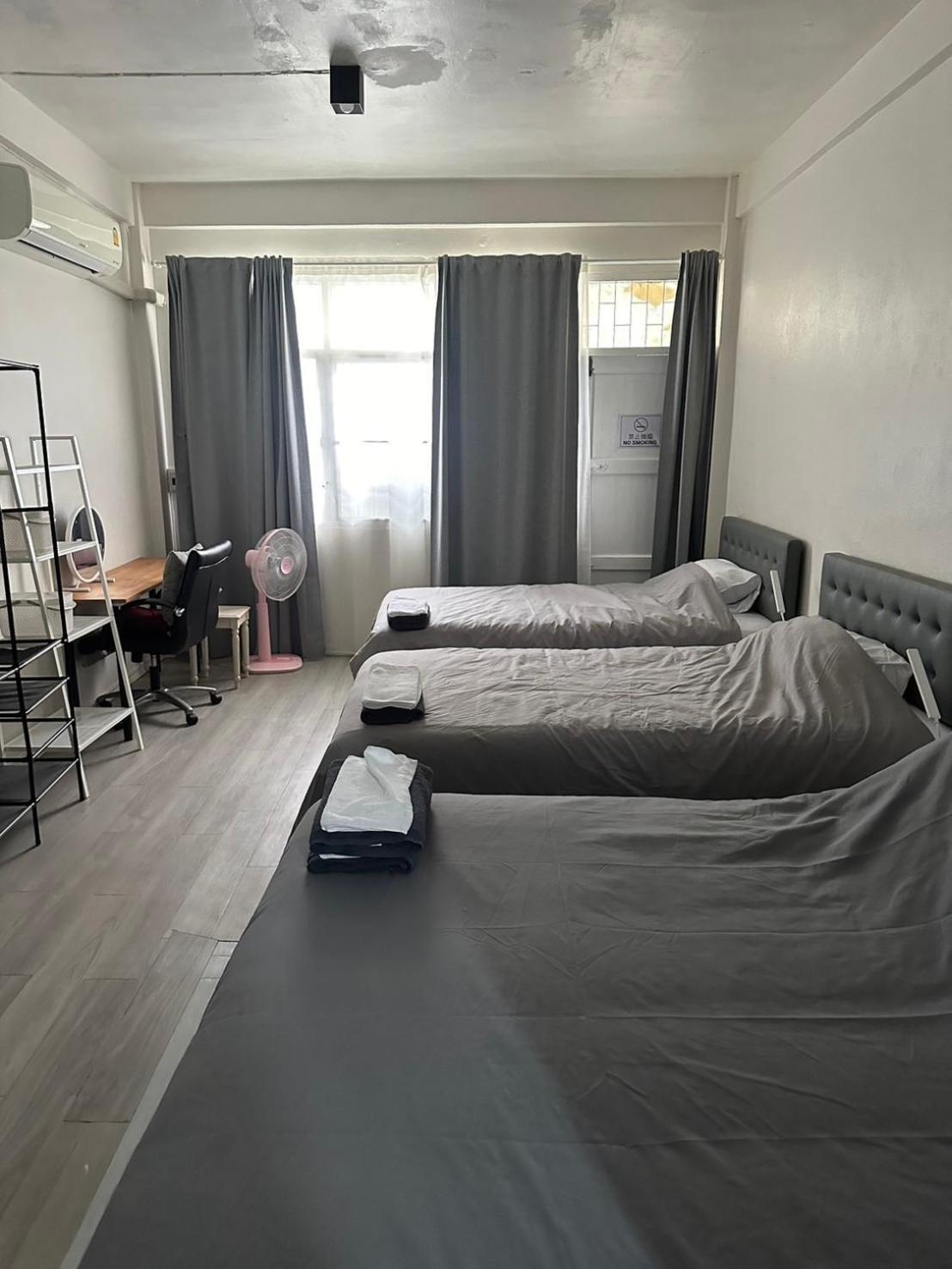 Bee House 172 Only 300m To Bts Talat Phlu Apartment Bangkok