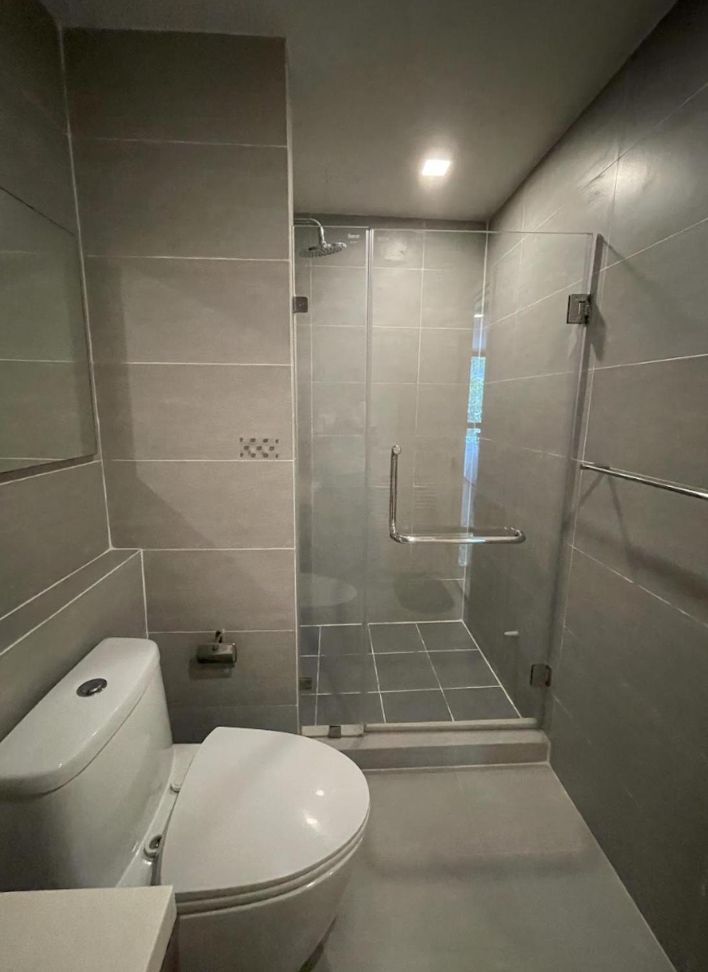 Apartment 1 Big Br Near Bts Ekkamai - Sky Pool & Gym *