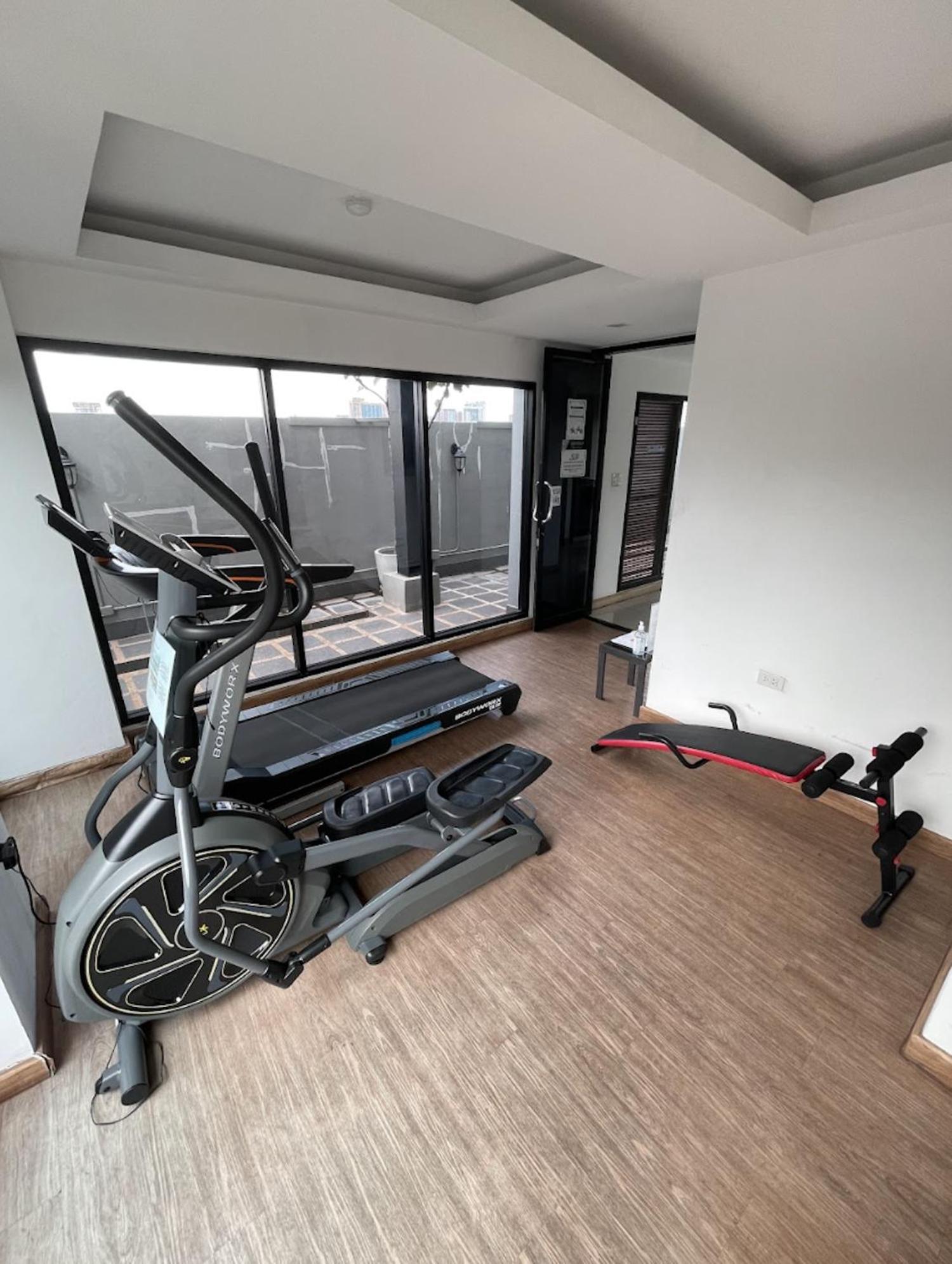 1 Big Br Near Bts Ekkamai - Sky Pool & Gym *
