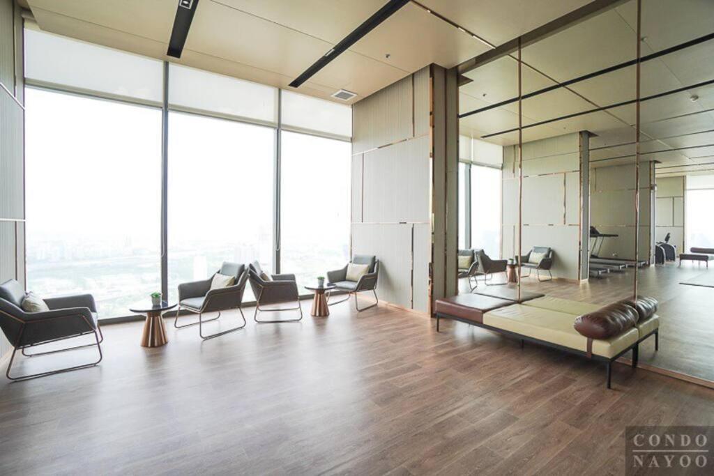 Cloud Thonglor Phetchaburi Apartment Bangkok