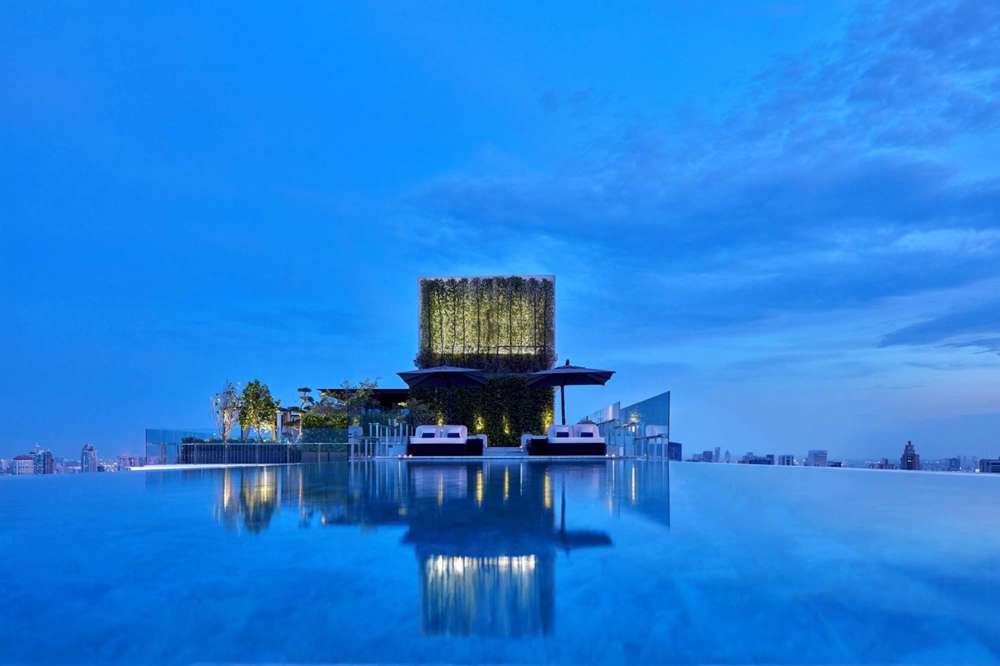 137 Pillars Hotel 5*