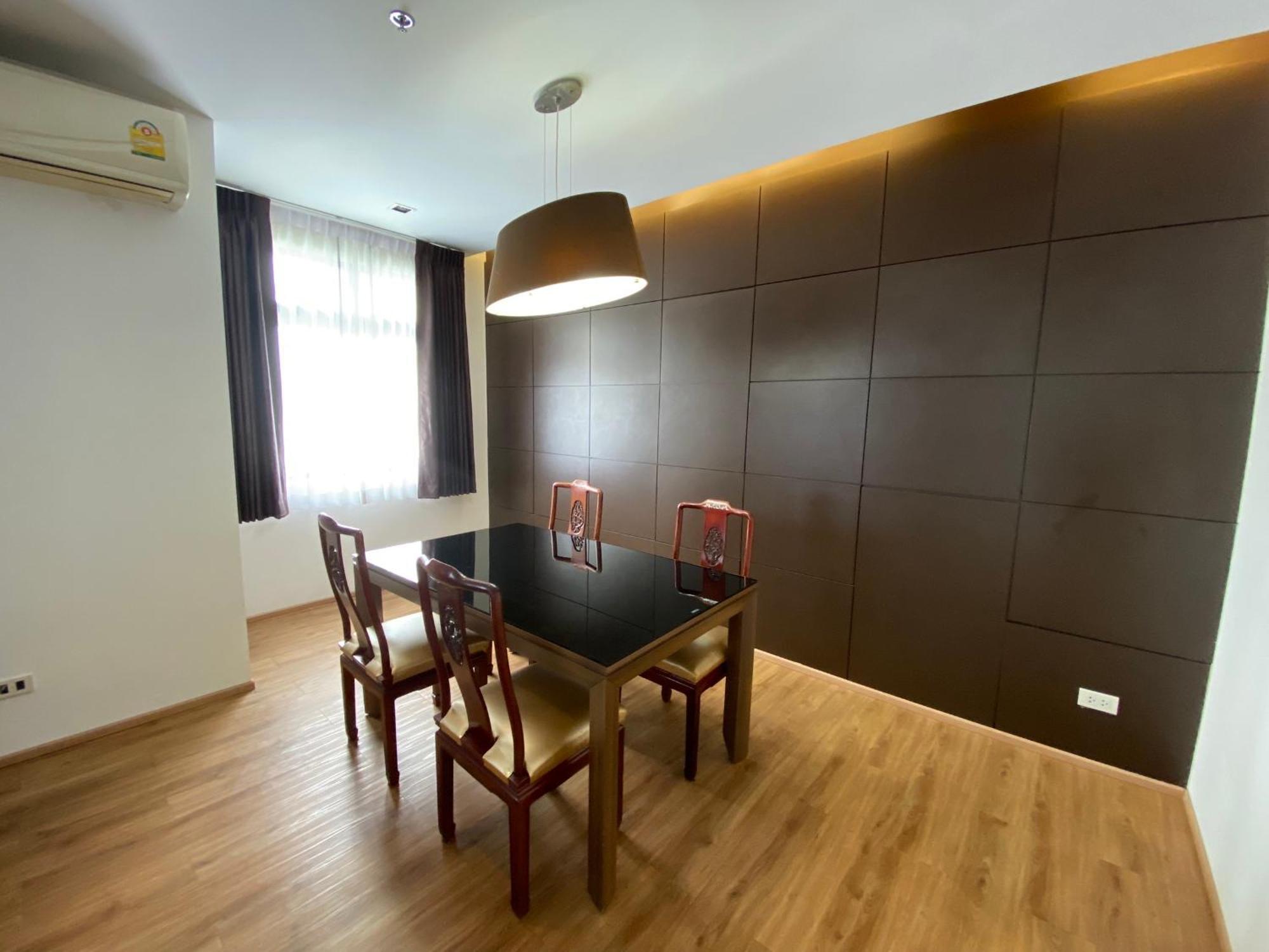 Apartment Nantiruj Tower: Serviced In Sukhumvit Soi 8 *