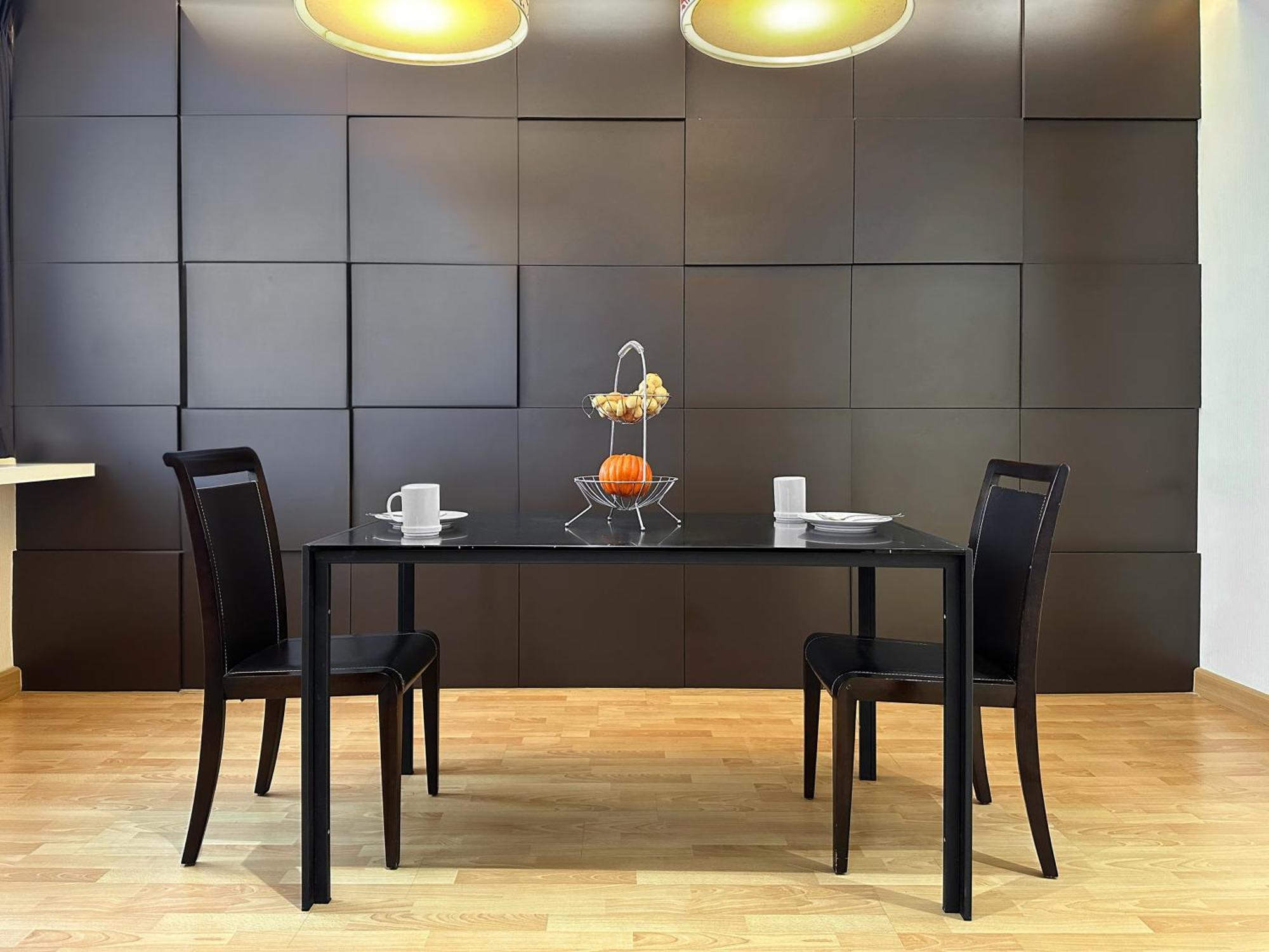 Nantiruj Tower: Serviced In Sukhumvit Soi 8 Apartment Bangkok