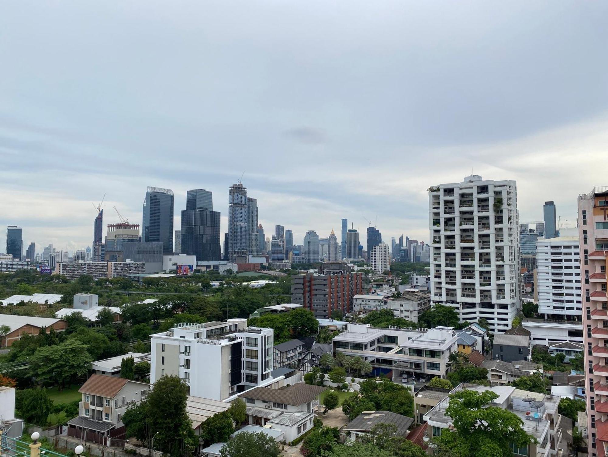 Nantiruj Tower: Serviced In Sukhumvit Soi 8