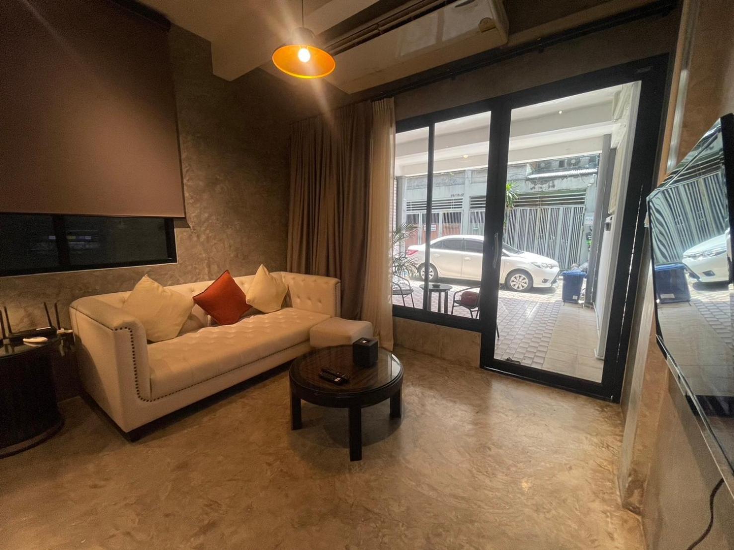 Homestay The Loft House Sathorn 9 *