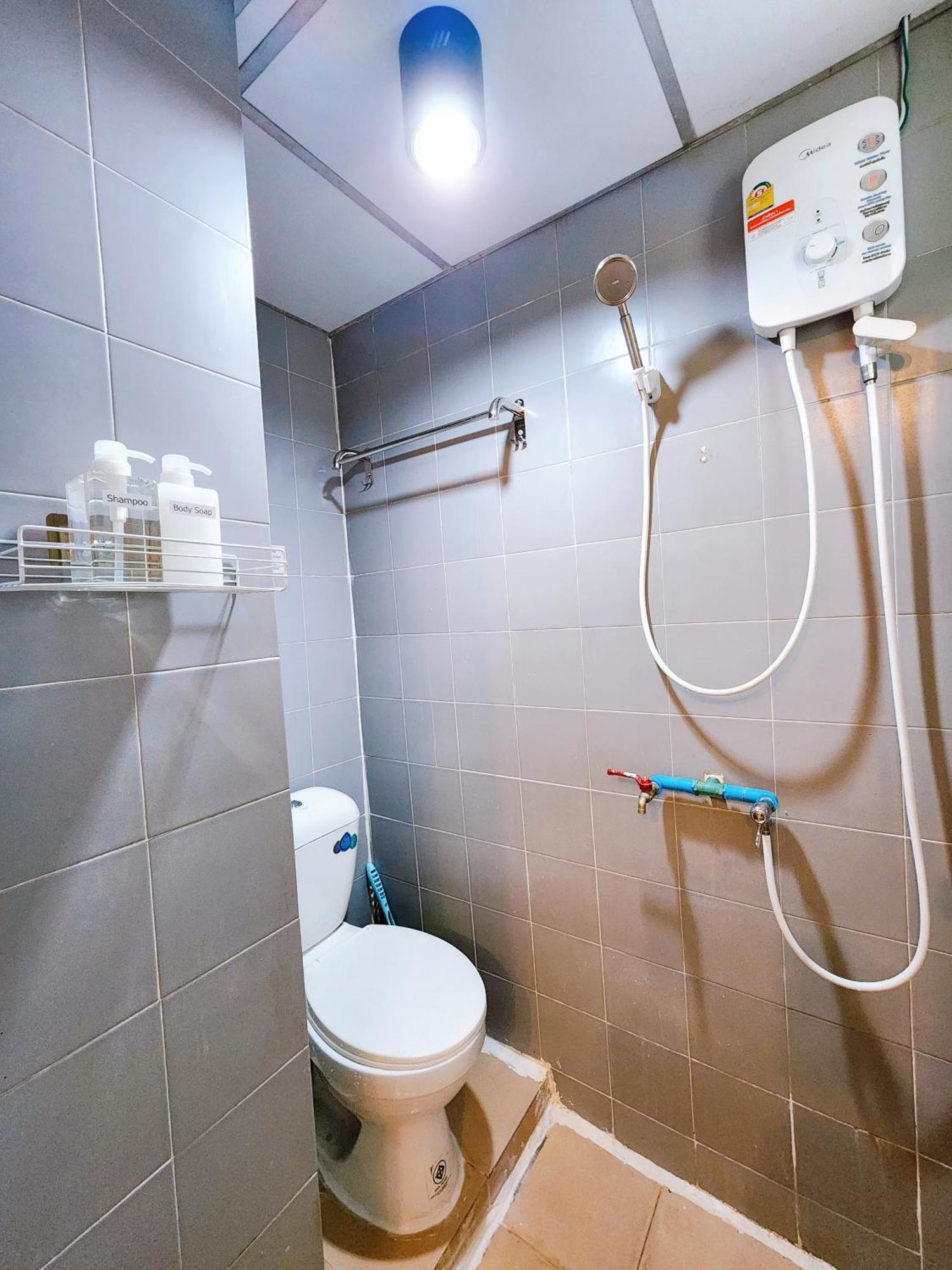 805-stp Homely Free Wi-fi And Near Bts Line Bangkok