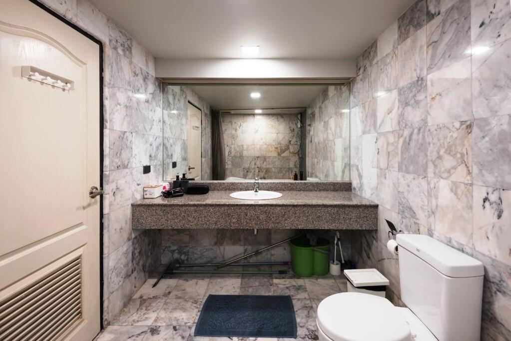 Bangrak Netflix 2 Bedroom 31fl View *