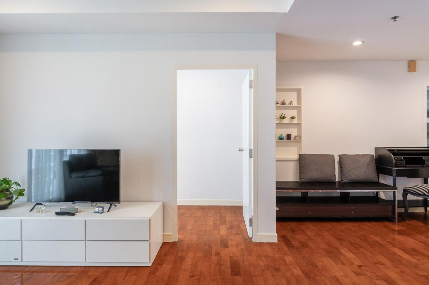 Apartment Bts Phromphong Sukhumvit 24 Family 2 Bedroom 2 Bathroom