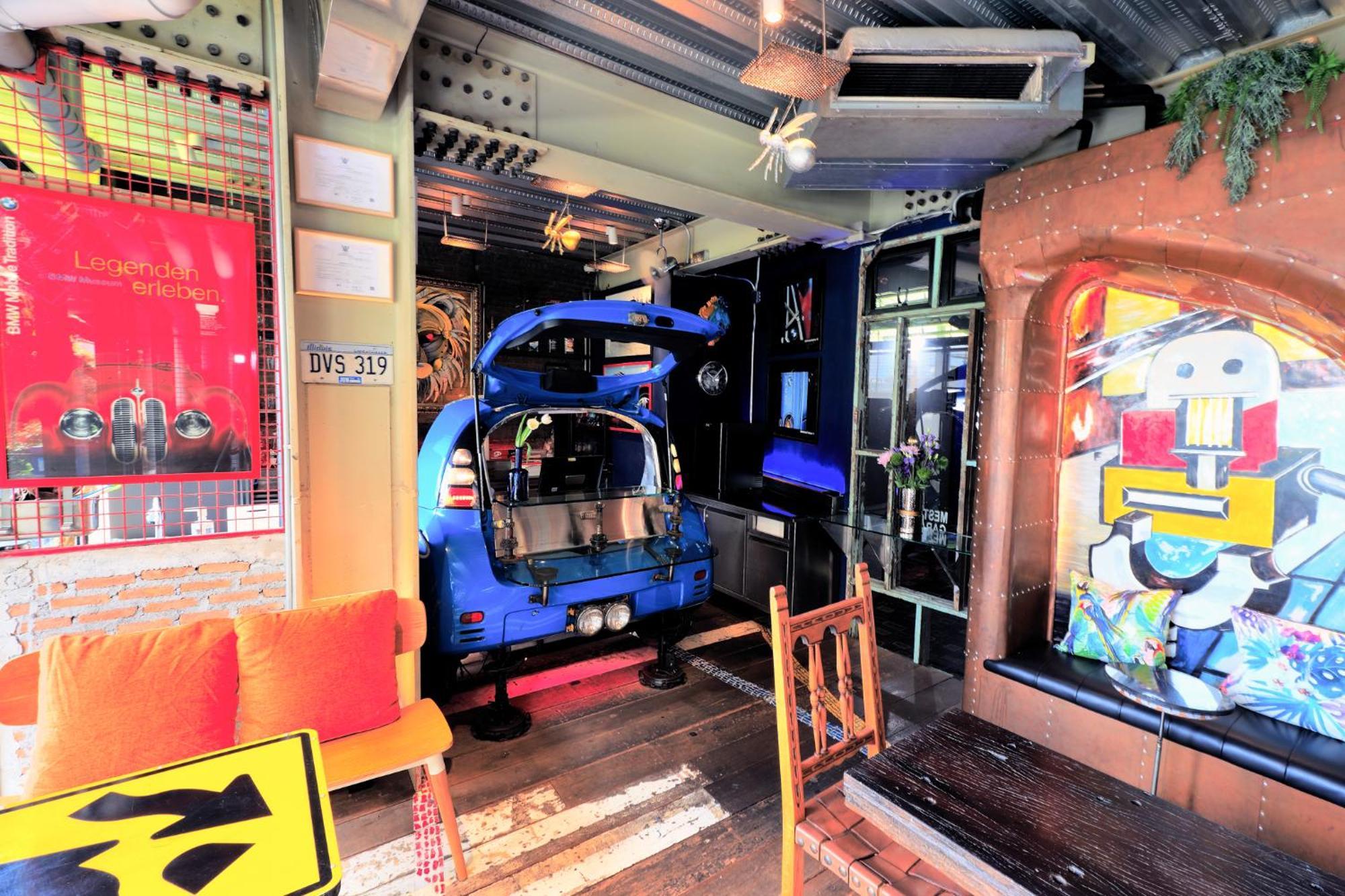 Hotel Mestyle Garage