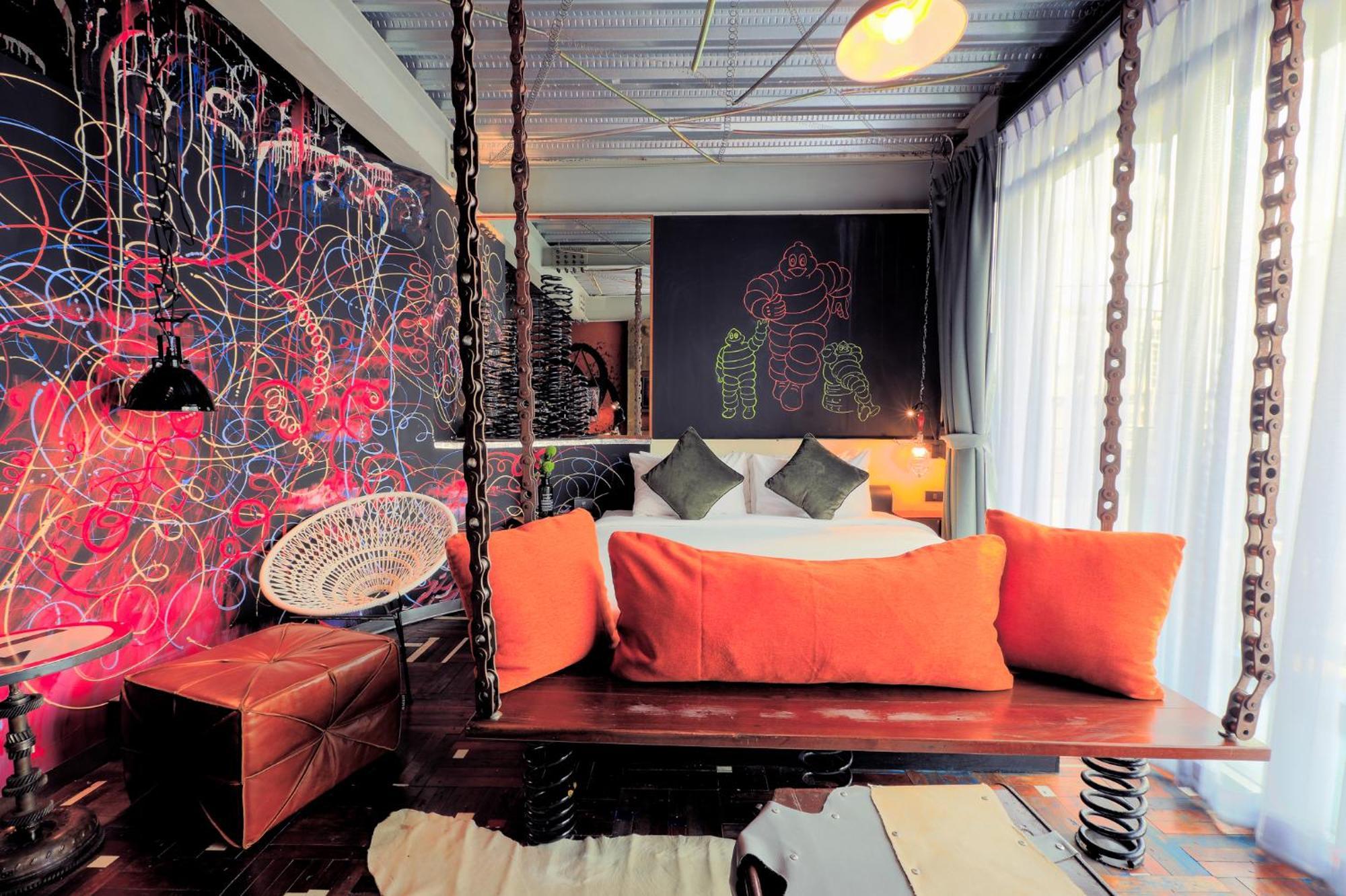 Mestyle Garage Hotel Bangkok