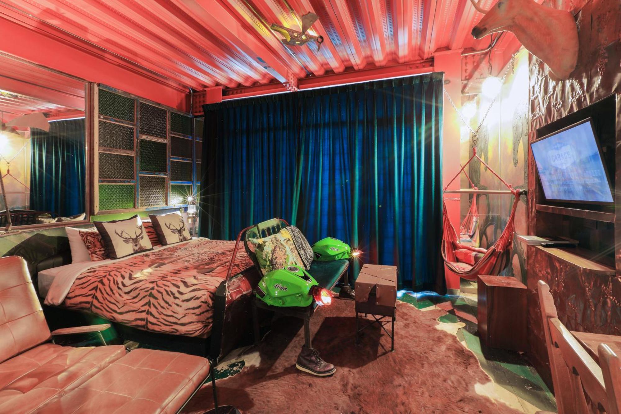 Mestyle Garage 3* Bangkok