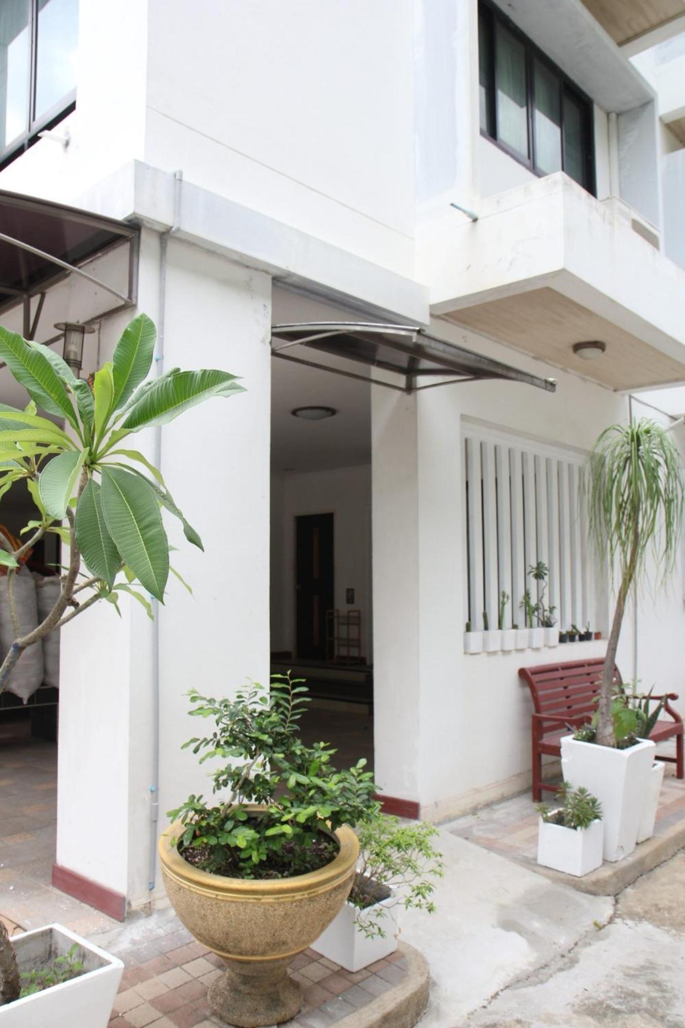 Rumah tetamu ลาดกระบัง ใกล้สนามบิน แบบอบอุ่นส่วนตัว Bangkok