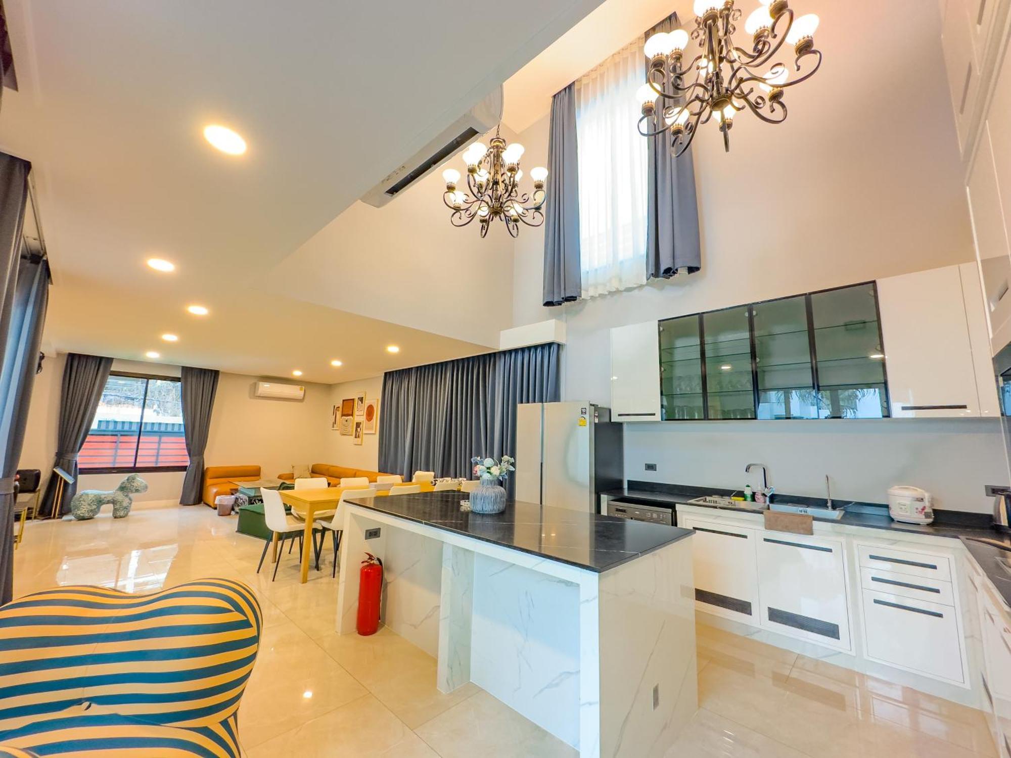 Villa 944summer Villa曼谷中心asok&tong Lor800海天别墅