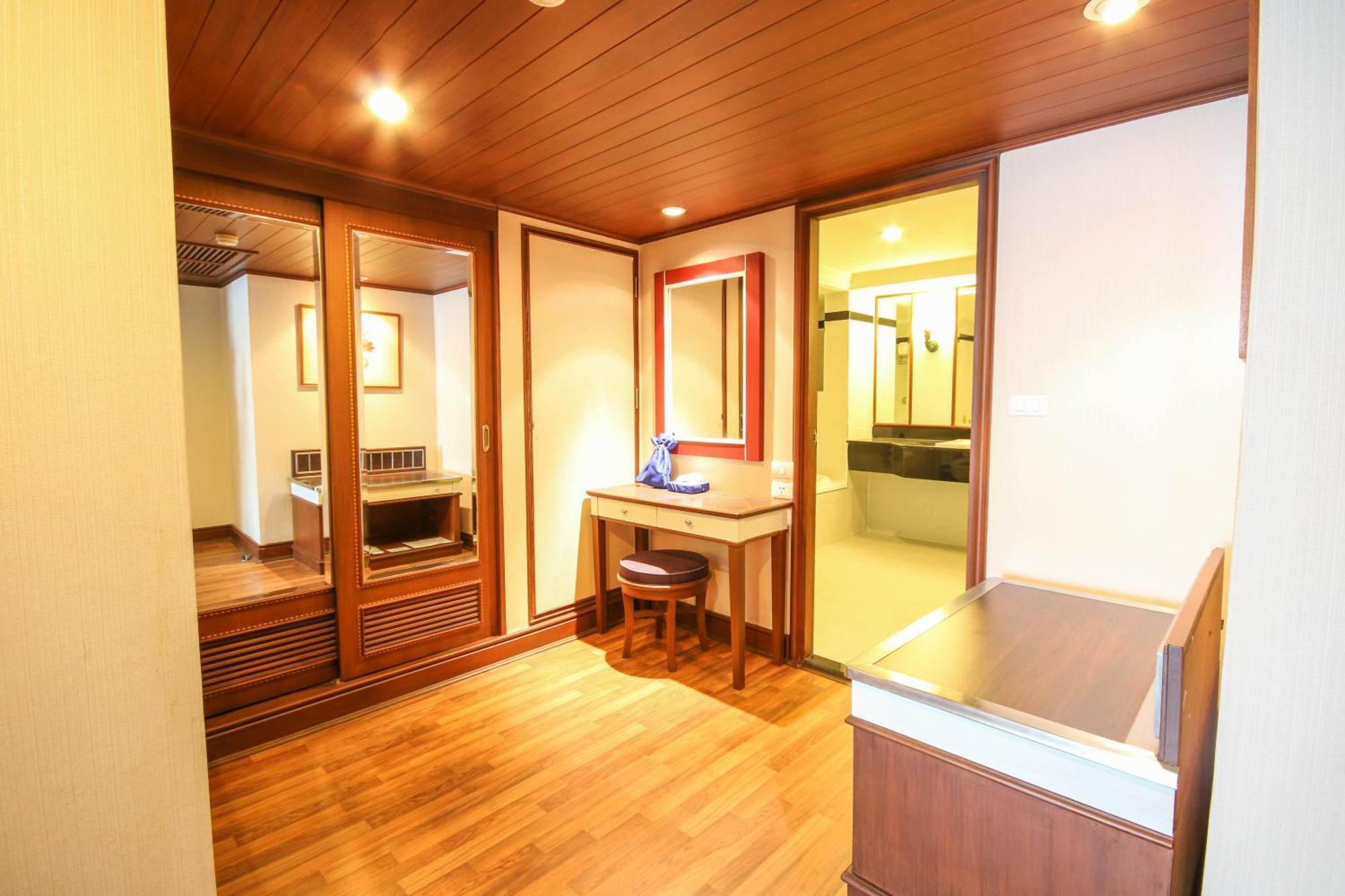 Hotel Golden Tulip Sovereign