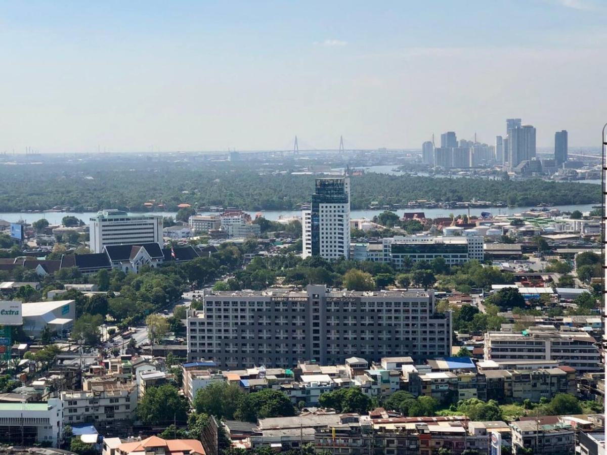 Vakantiehuis The Grand Penthouse 2br Ultra Fast Wifi Sukhumvit Bangkok