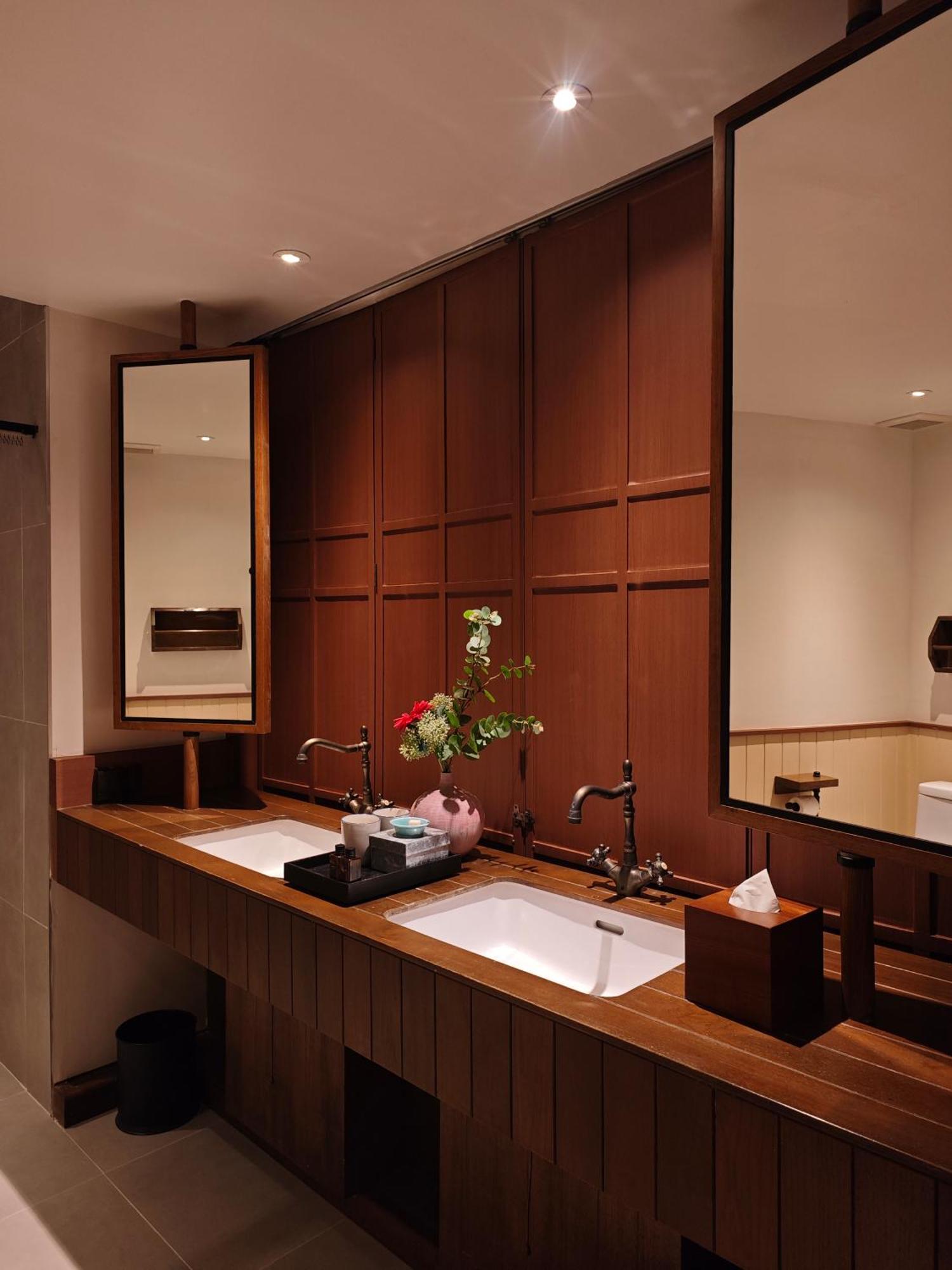 Chann Noi Hotel