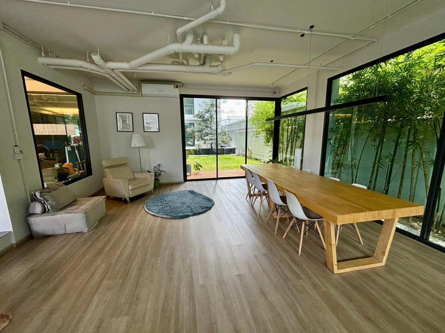 5 Mins To Ari - Sutthisan Apartment Bangkok
