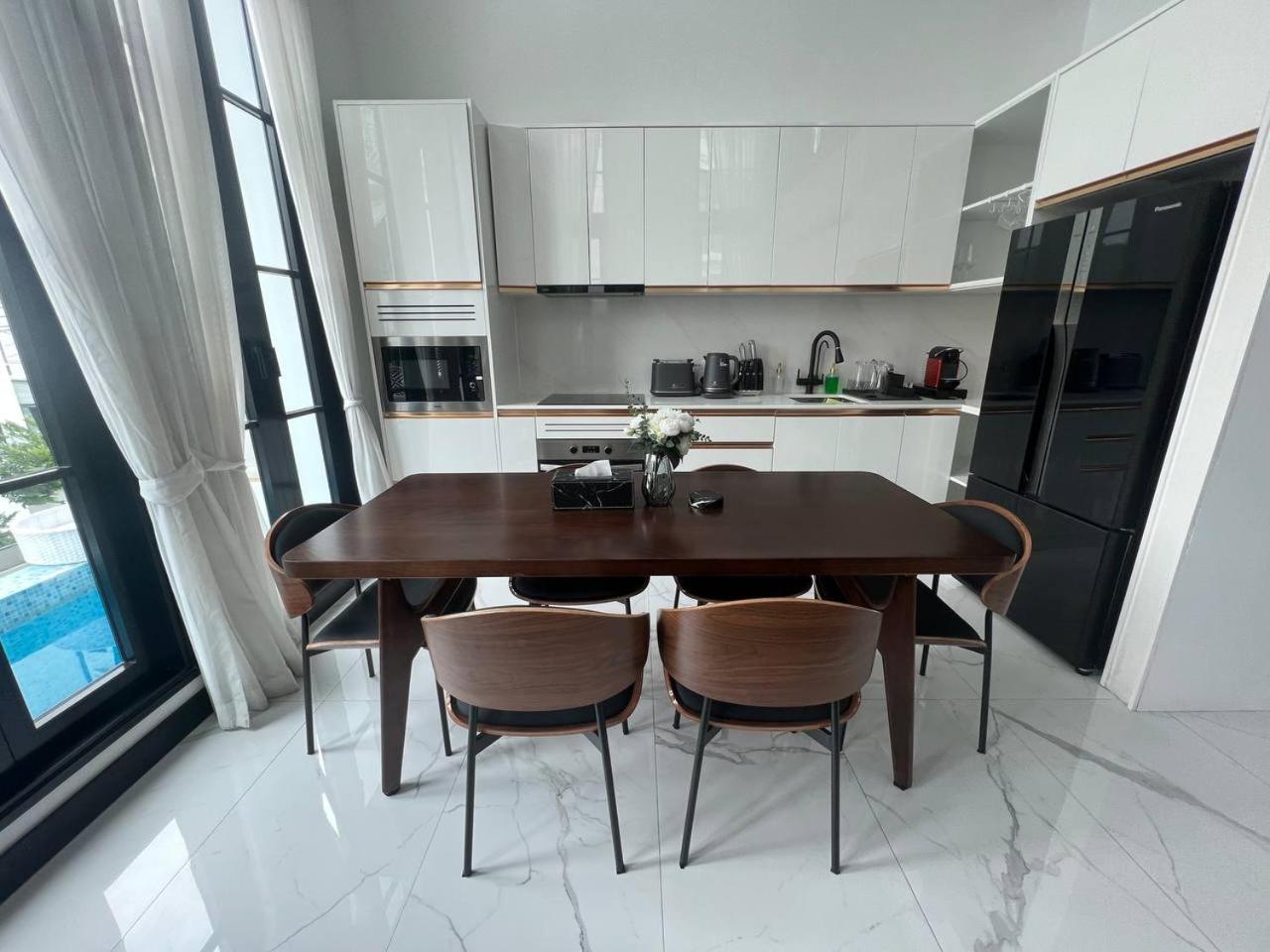 Luxury Pool 5br 12pax With Private Lift In Ekkamai * Bangkok
