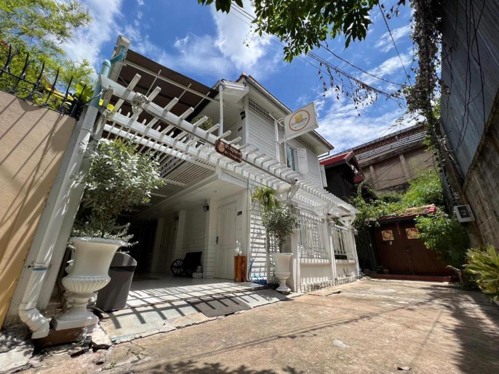 Ban Thungdang Housetel 2*