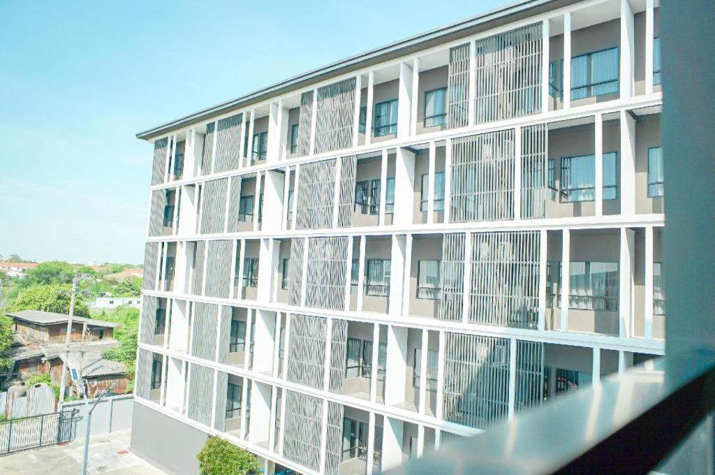 Hotel 7 Days Premium Don Meaung Airport 3*