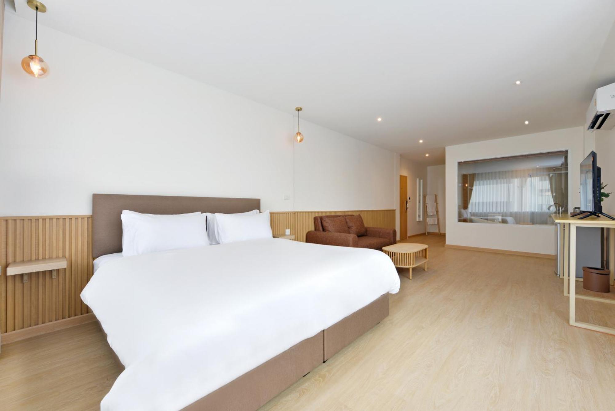 Hostel Ratchathewi Hyde Away