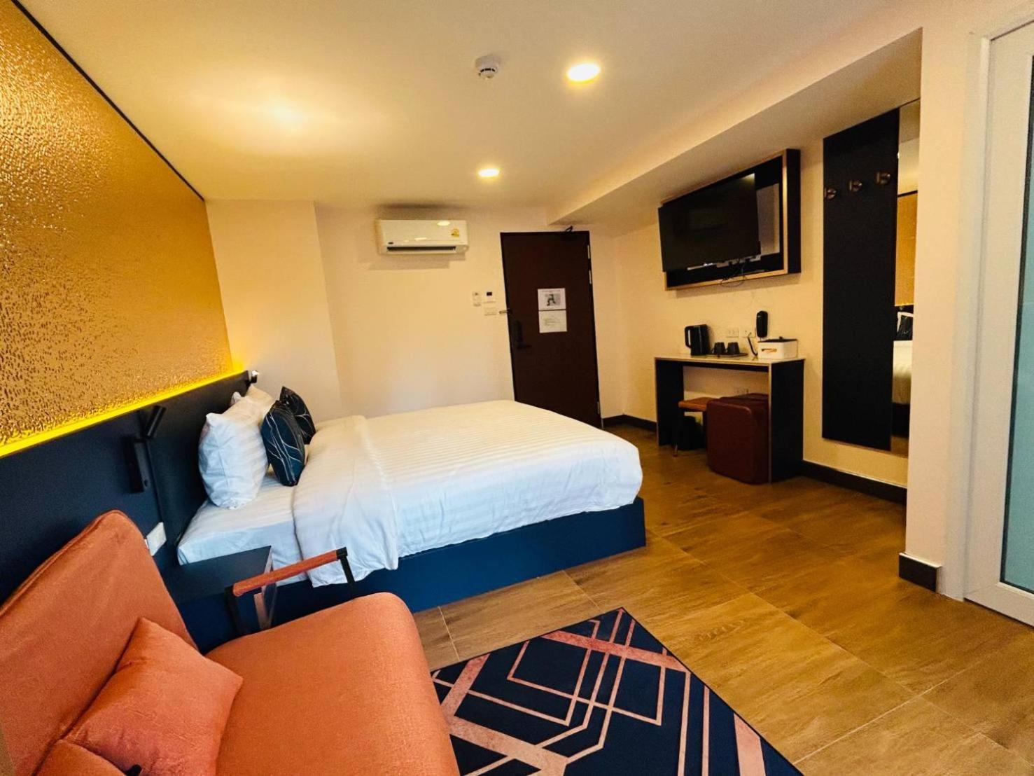 Emiri - Nana Hotel Bangkok