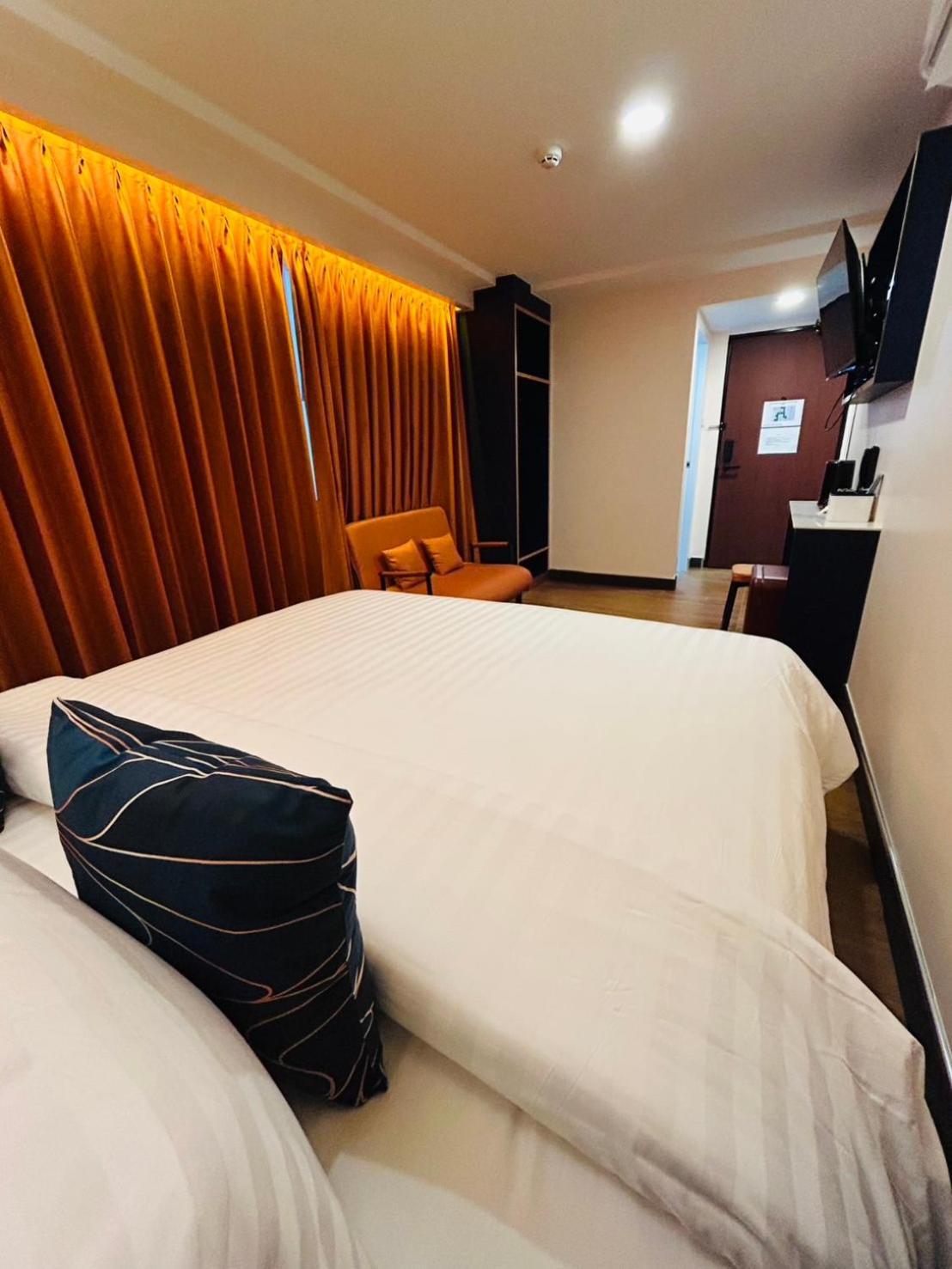 Emiri - Nana Hotel Bangkok