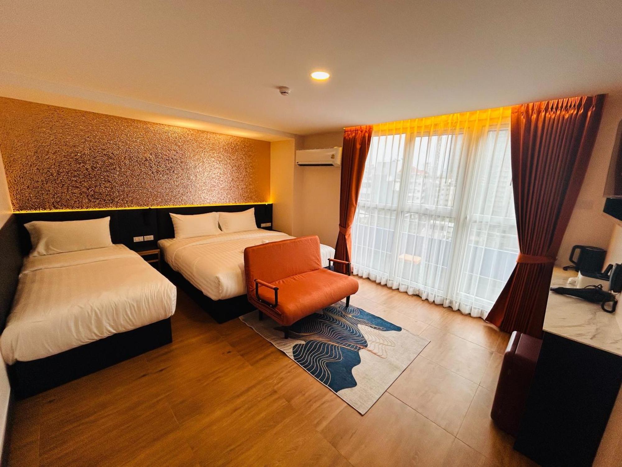 Hotel Emiri - Nana 4*