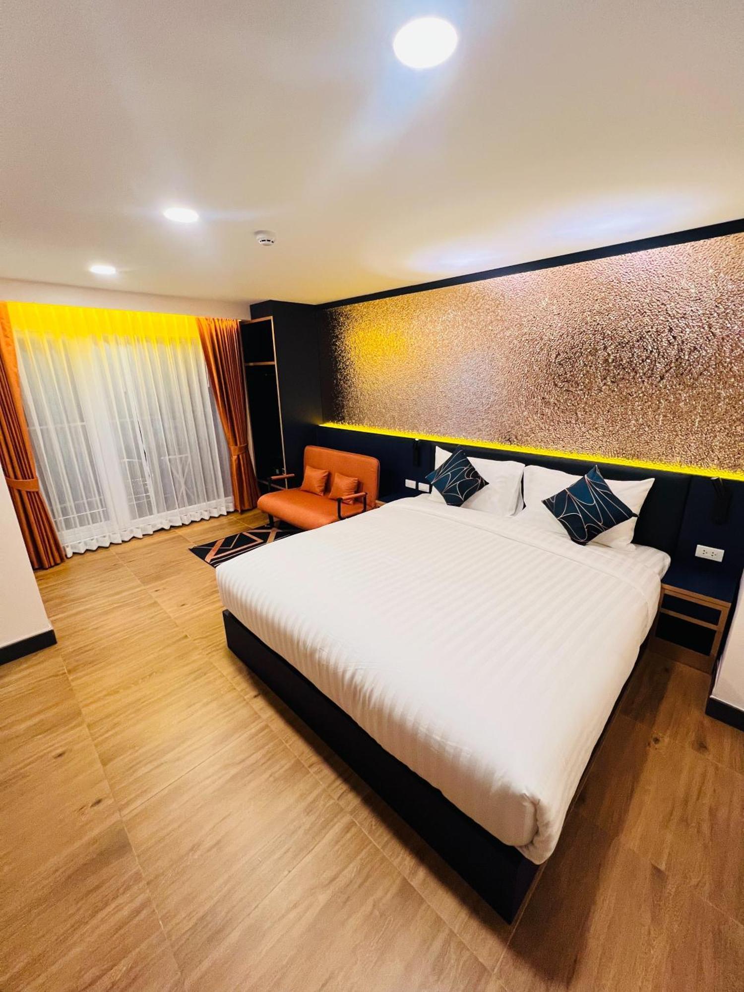 Emiri - Nana 4* Bangkok