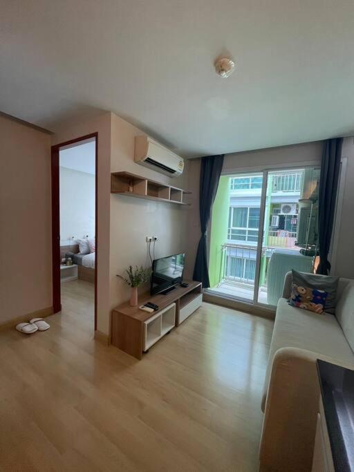 Cozy At Huai Khwang Close To Mrt * Bangkok