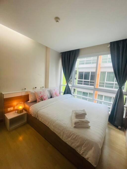 Cozy At Huai Khwang Close To Mrt Apartment *