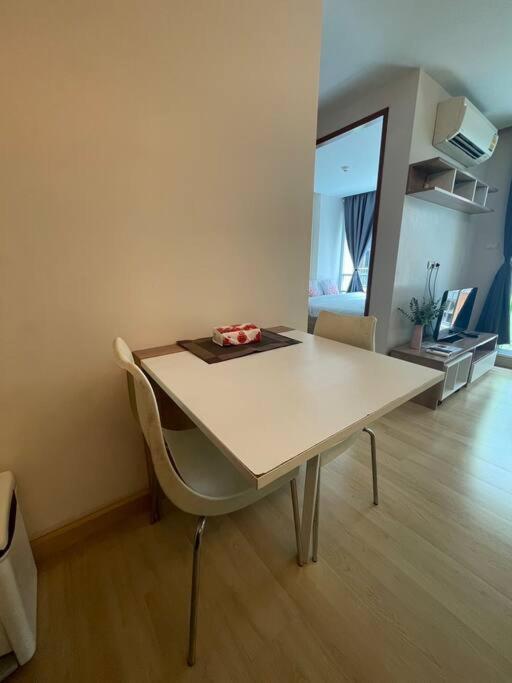 Cozy At Huai Khwang Close To Mrt *