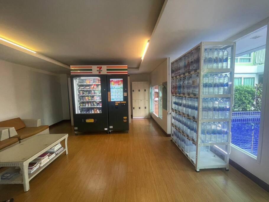 Apartment Cozy At Huai Khwang Close To Mrt *