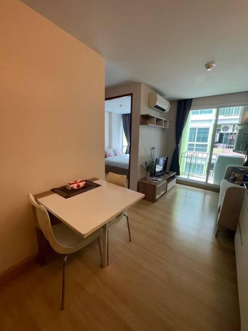 Cozy At Huai Khwang Close To Mrt * Bangkok
