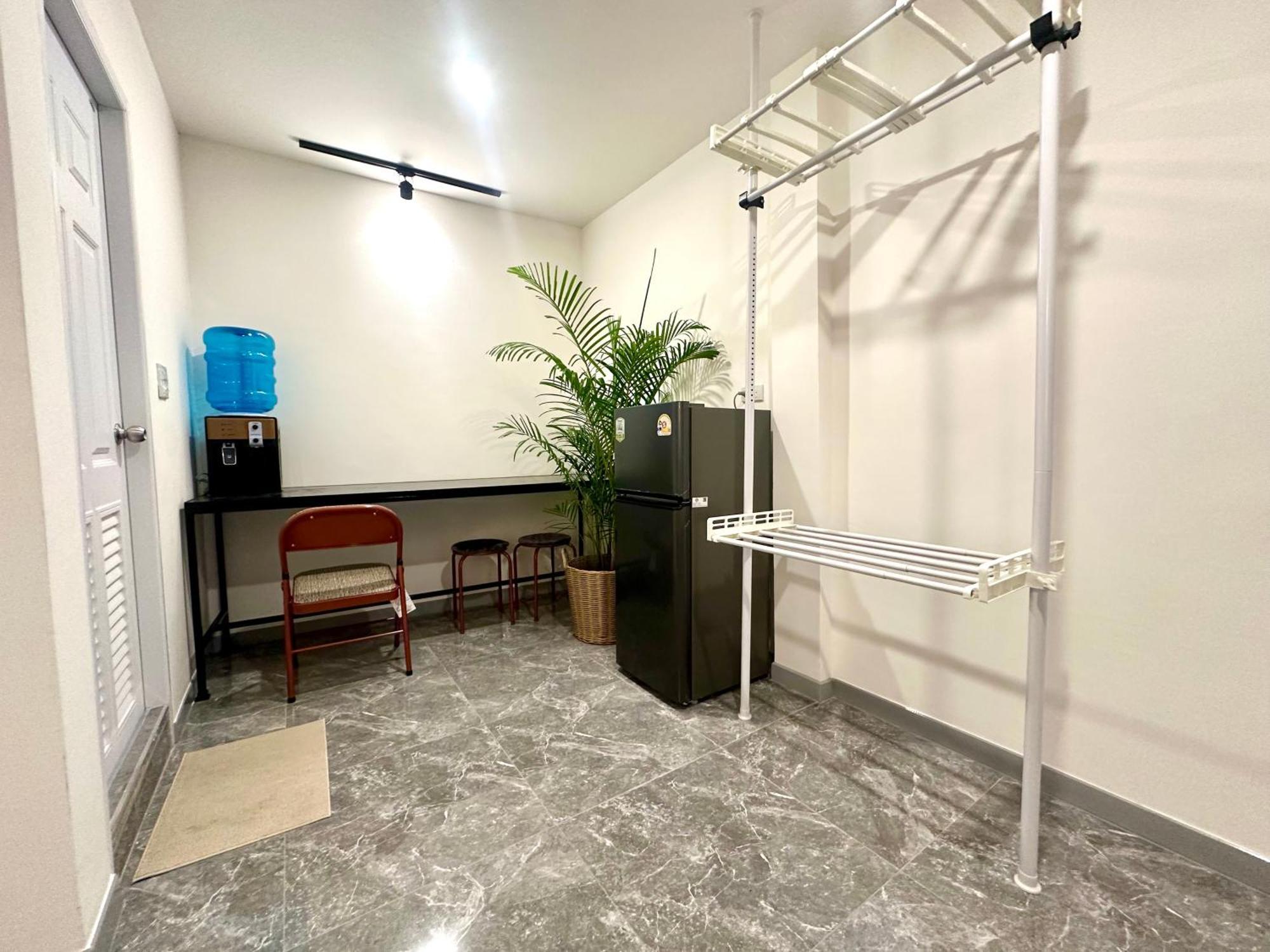 Hostel The White Den Chatuchak