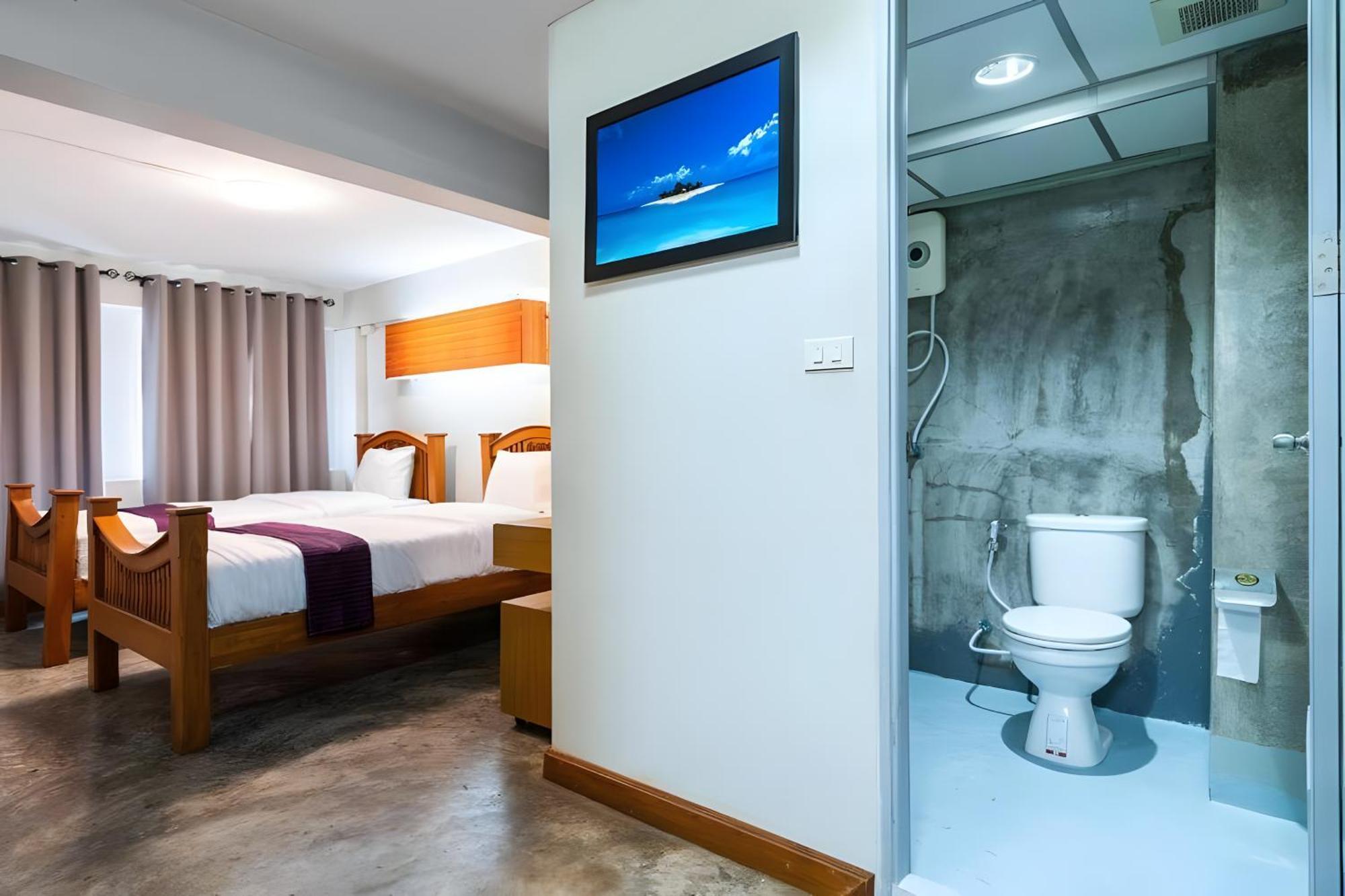 Go Khaosan The Grand Palace