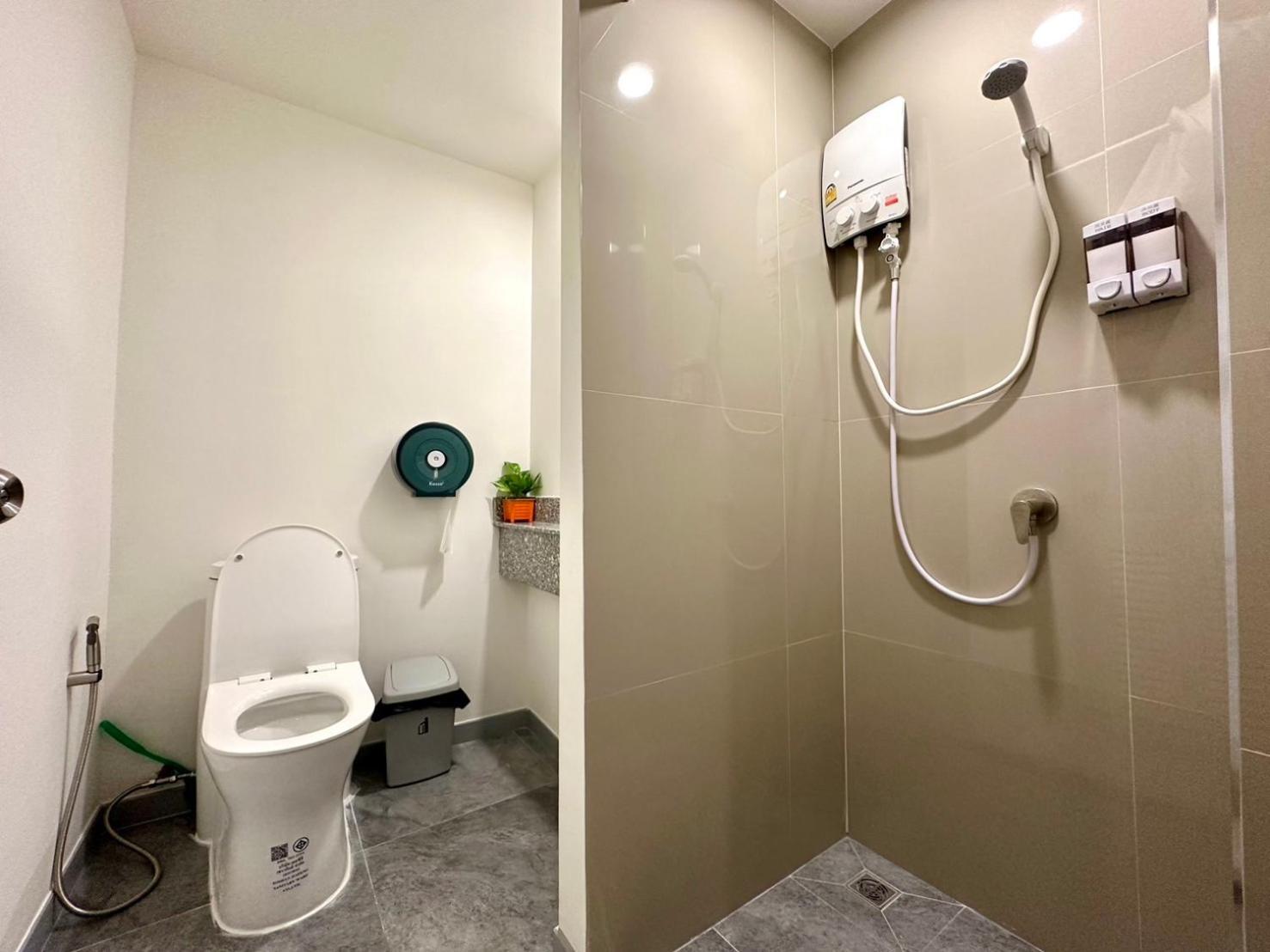 Hostel The White Den Chatuchak Bangkok