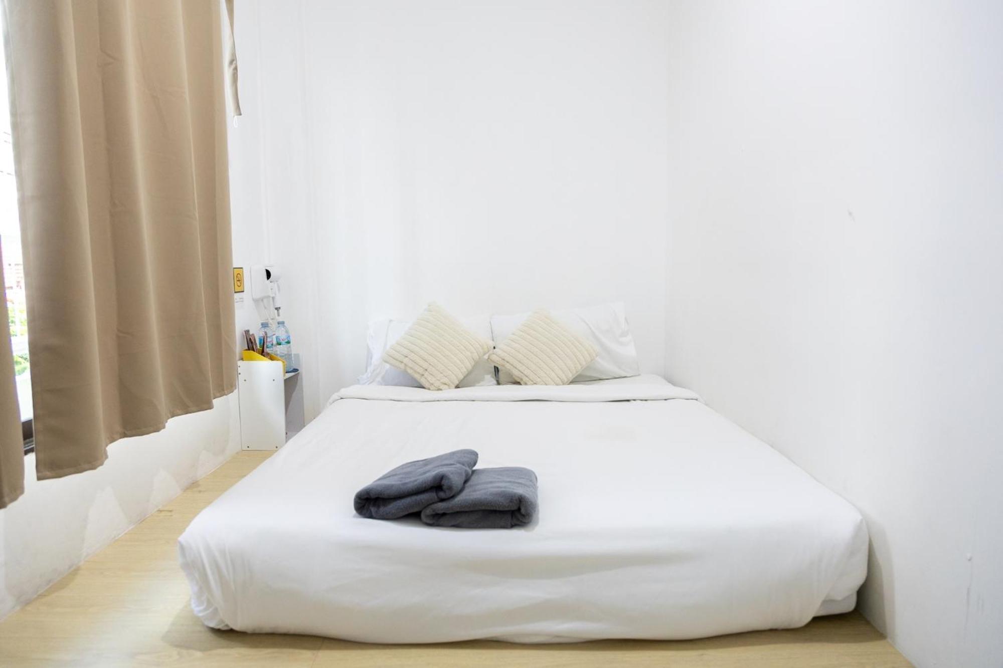 Transit Donmueang Airport Hostel