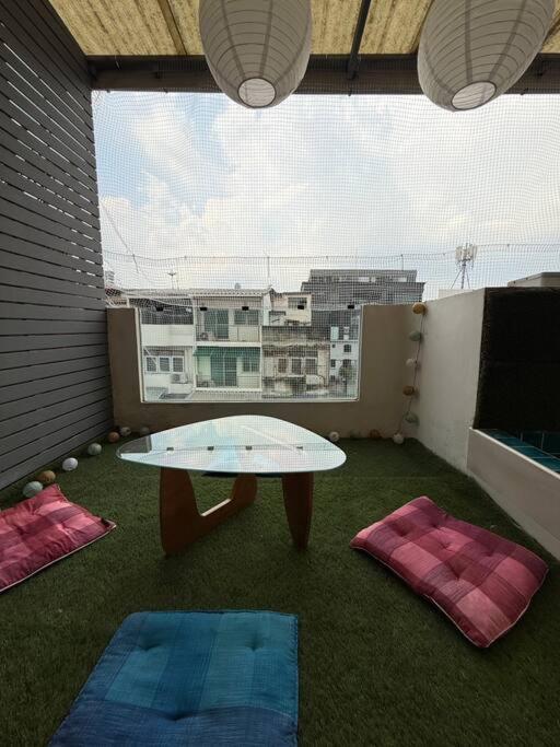 Holiday home Huge 4 Story Japanese House Sleeps 9 Center *
