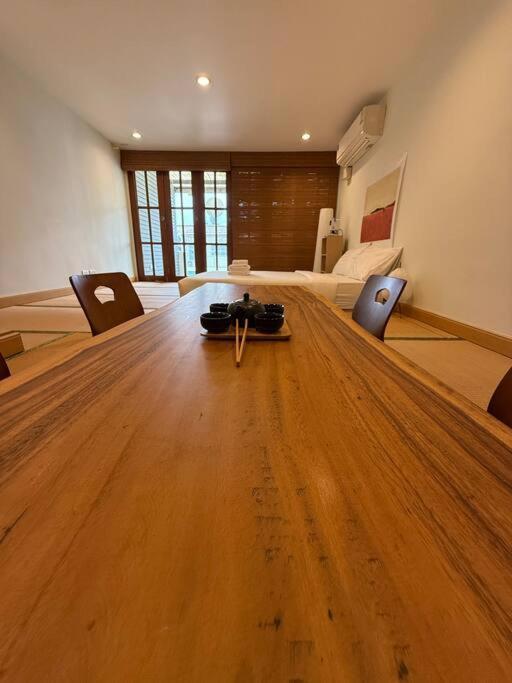 Huge 4 Story Japanese House Sleeps 9 Center Holiday home