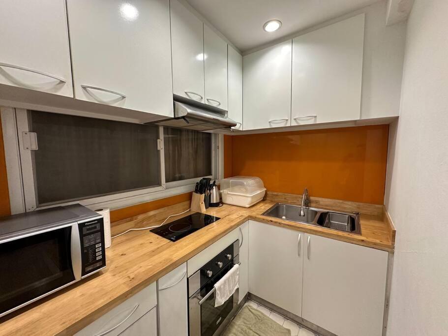 Huge 4 Story Japanese House Sleeps 9 Center Bangkok