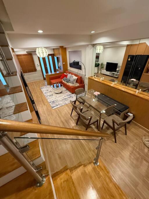 Holiday home Huge 4 Story Japanese House Sleeps 9 Center