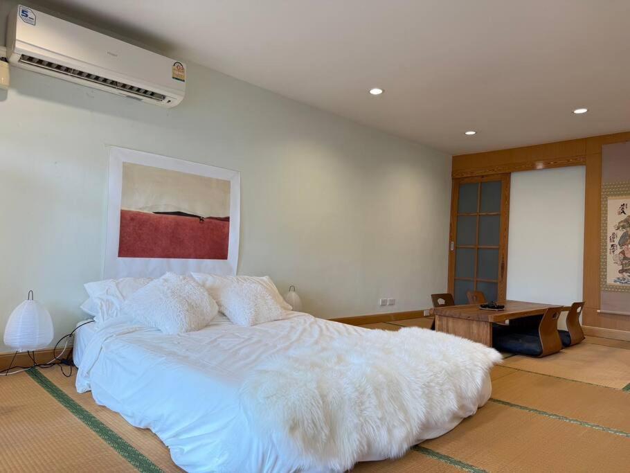 Holiday home Huge 4 Story Japanese House Sleeps 9 Center Bangkok