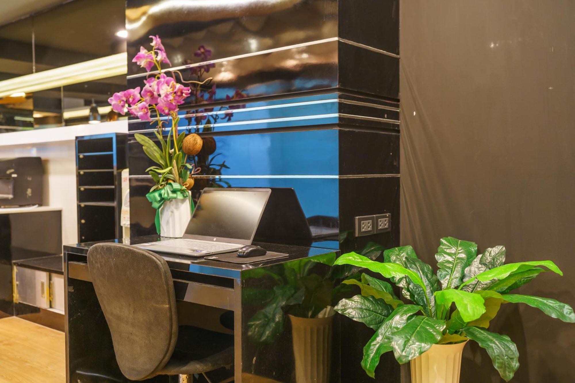 Deco Lux Hotel Bangkok