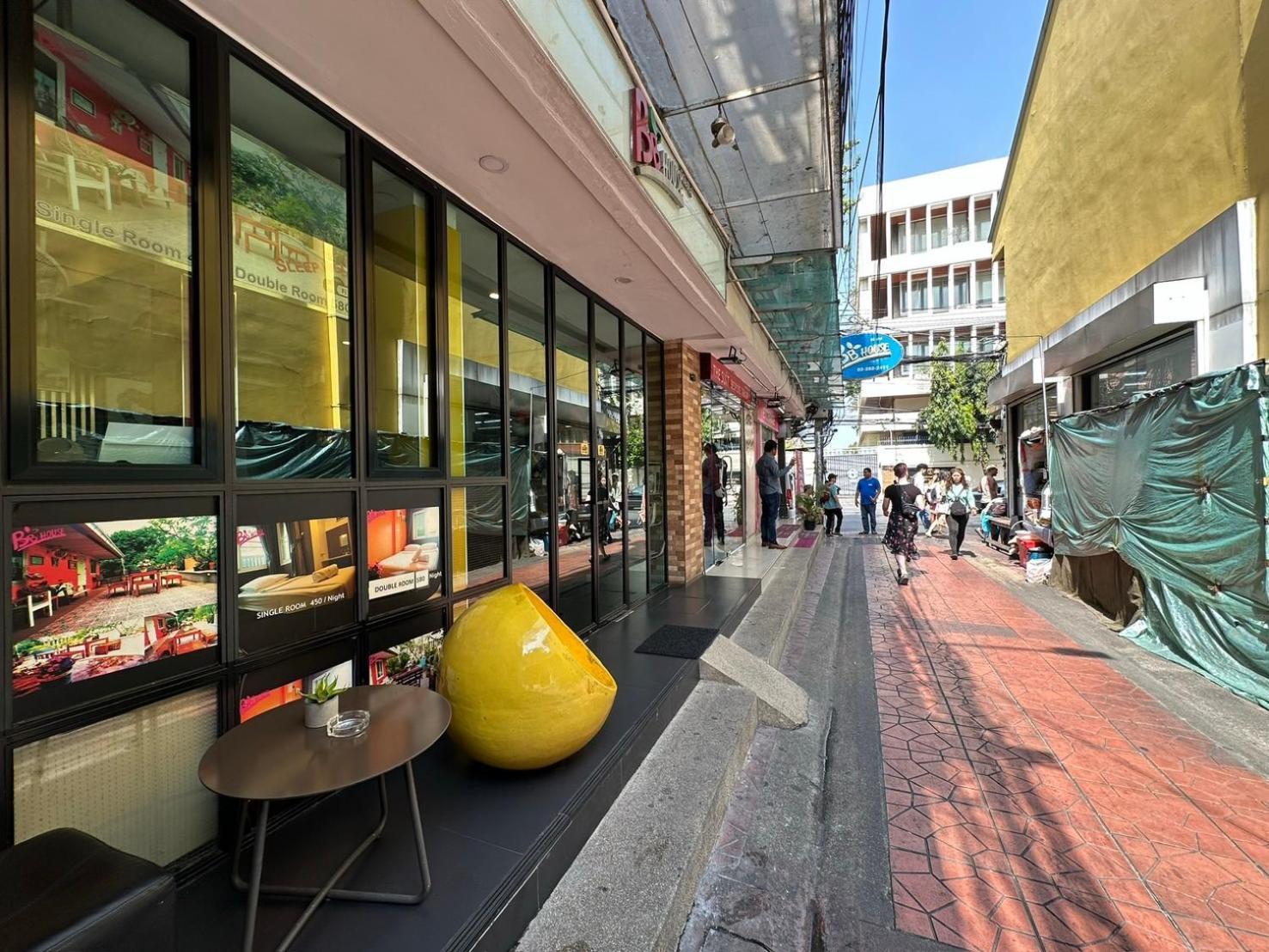 Bbhouse Phra Athit Bangkok