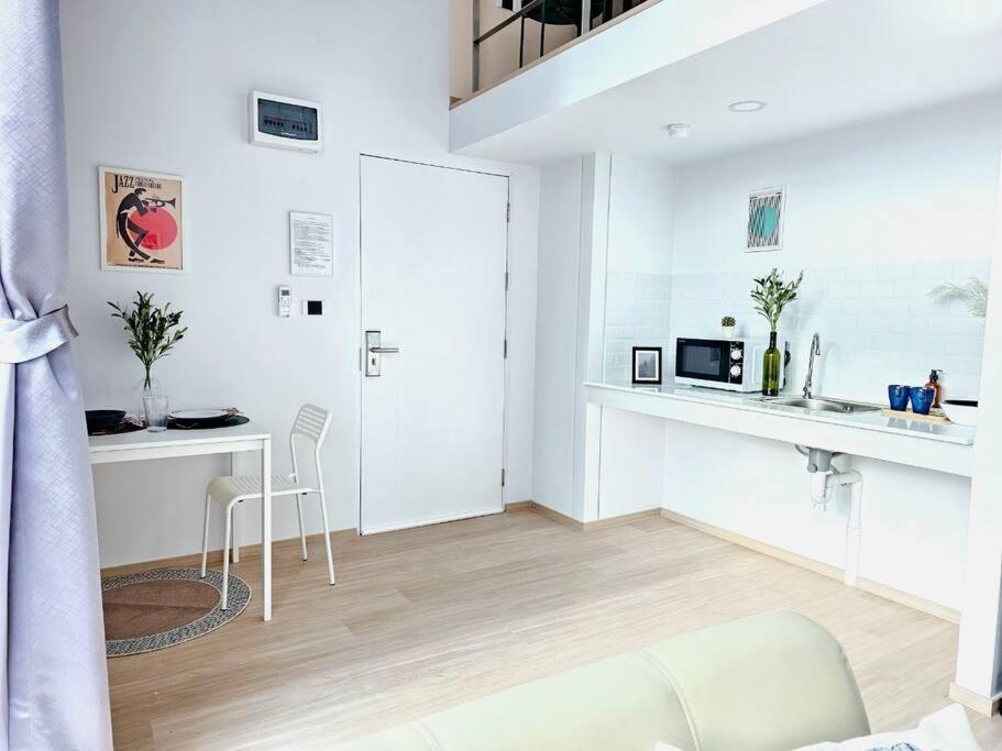 Midtown Duplex Ratchayothin 275
