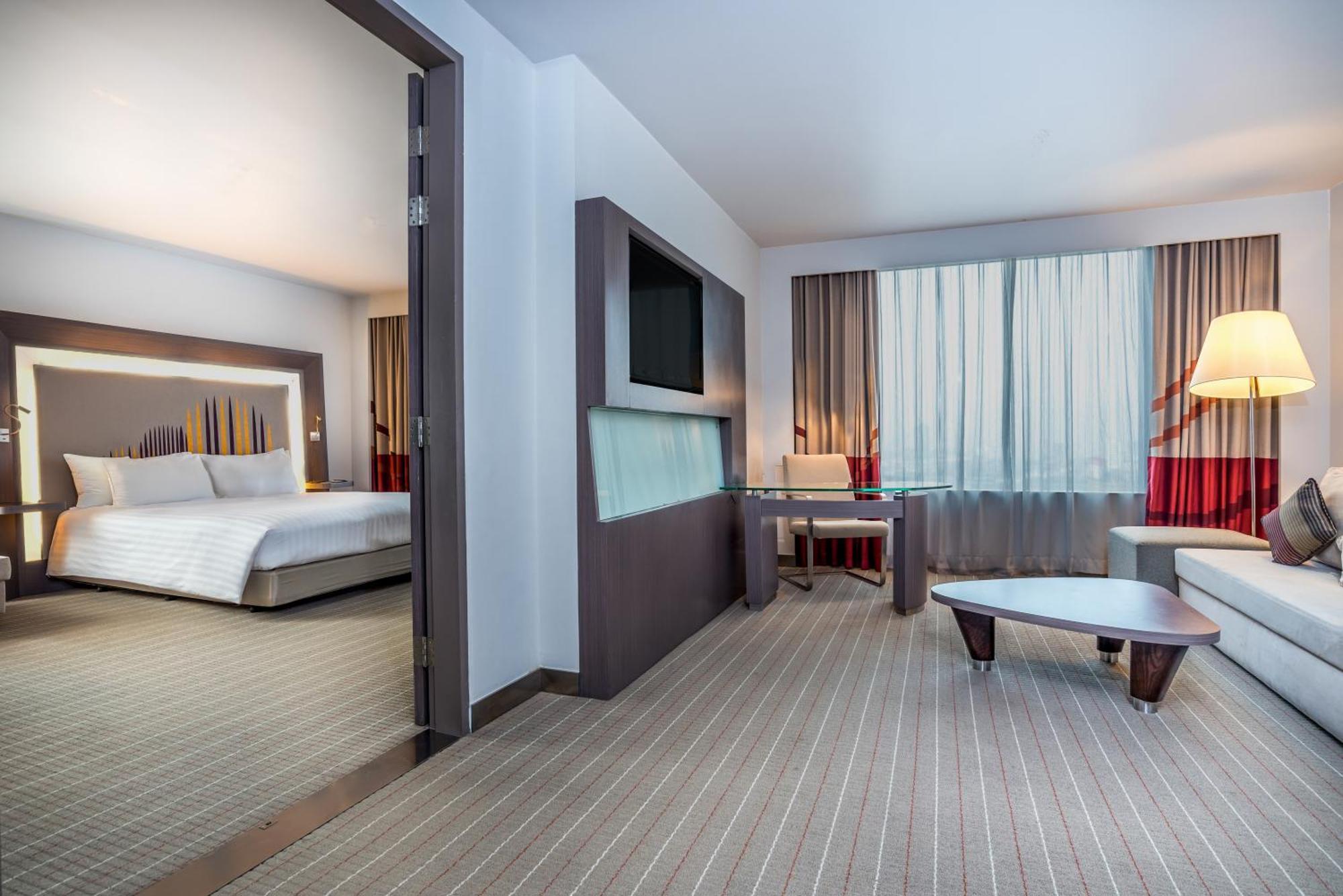 Novotel Ploenchit Sukhumvit - Sha Extra 4* Bangkok